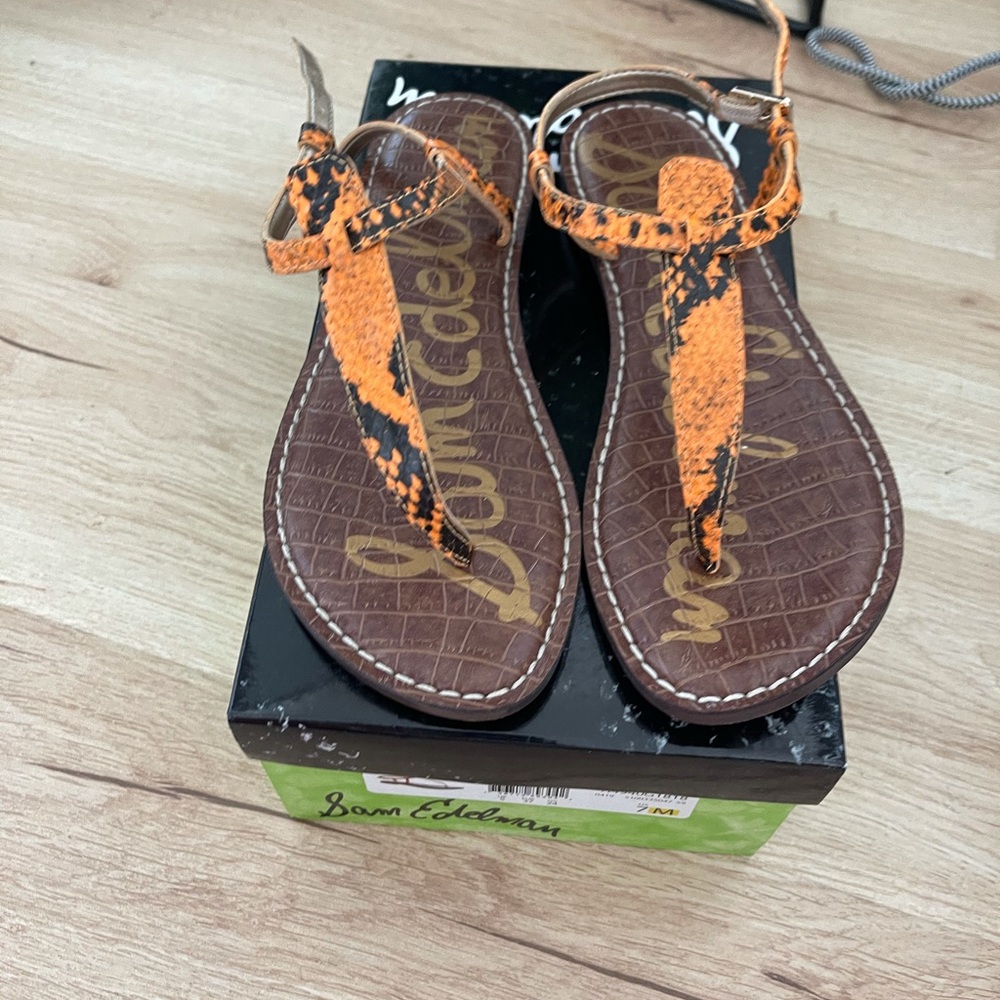 Sam Edelman Gigi snake hot orange sandal size 7